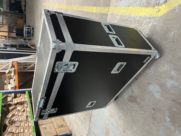 42 TV Riser Flightcase